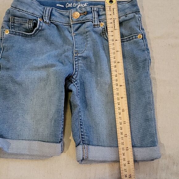 Rolled legs are stiched.  - Picture 5 of 9